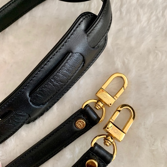 ‼️sold‼️MCM Studded Black leather Papillon - Picture 3 of 15